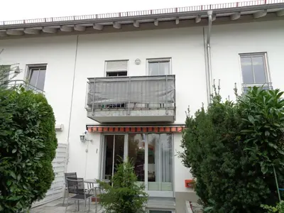 Das Gebäude in dem sich das Privatzimmer befindet