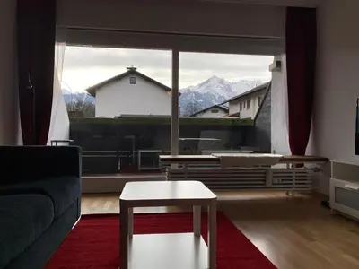 Ein allgemeiner Bergblick oder ein Berglick von der Ferienwohnung aus
