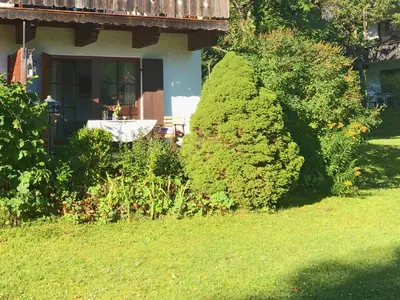 Ein Garten an der Unterkunft Ferienwohnung Spitzstein Bentz