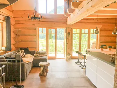 Ein Sitzbereich in der Unterkunft Ferienhaus Chalet-Ettal