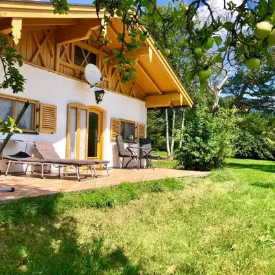 Ferienhaus Veronika mit 2000qm Garten und Bergblick