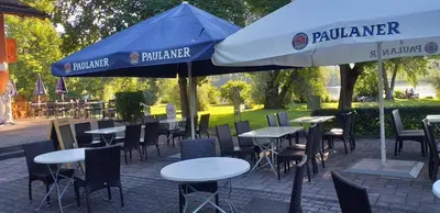 Ein Restaurant oder anderes Speiselokal in der Unterkunft Highland Accommodation Bavaria
