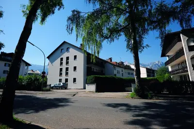 Das Gebäude in dem sich die Ferienwohnung befindet