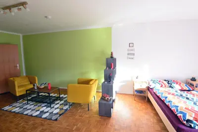 Ein Bett oder Betten in einem Zimmer der Unterkunft Hindenburg str Apartments