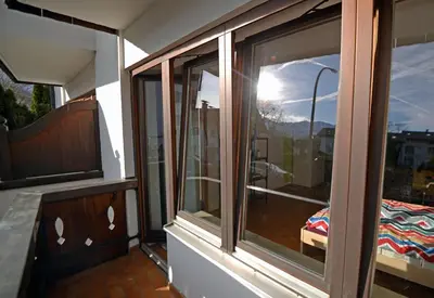 Ein Balkon oder eine Terrasse in der Unterkunft Hindenburg str Apartments