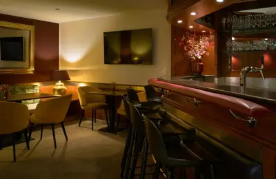 Ein Sitzbereich in der Unterkunft Leonardo Hotel & Residenz Muenchen