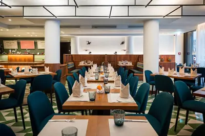 Ein Restaurant oder anderes Speiselokal in der Unterkunft Hotel Europa
