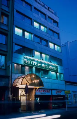 Das Gebäude in dem sich das Hotel befindet