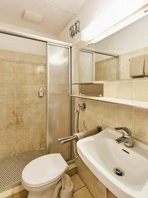 Ein Badezimmer in der Unterkunft Hotel Imperial