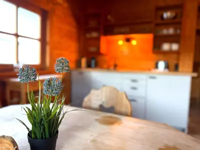 Grundriss der Unterkunft Ruhige Chalets mit Seeblick in zentraler Lage mit frisch renovierter Küche
