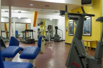 Das Fitnesscenter und/oder die Fitnesseinrichtungen in der Unterkunft Michel Hotel Landshut Kaiserhof an der Isar Stadtzentrum