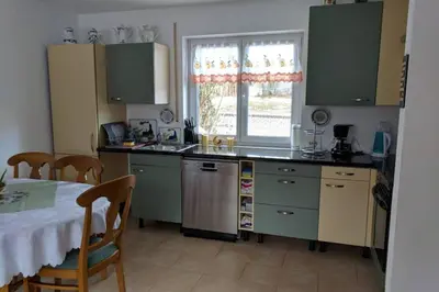 Küche/Küchenzeile in der Unterkunft Ferienwohnung Huber in Utting am Ammersee