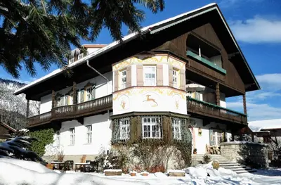 Das Gebäude in dem sich die Pension befindet