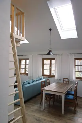 Ein Sitzbereich in der Unterkunft Appartement - Ferienwohnung - FeWo Obernkammer