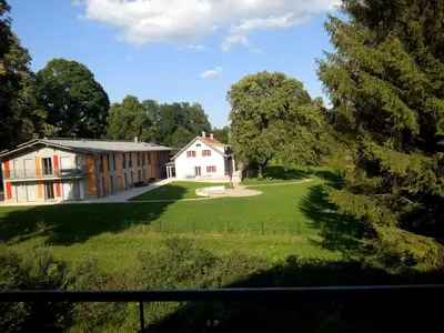 Das Gebäude in dem sich die Ferienwohnung befindet