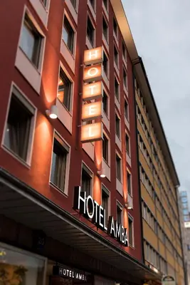 Ein Zertifikat, Auszeichnung, Logo oder anderes Dokument, das in der Unterkunft Hotel Amba ausgestellt ist