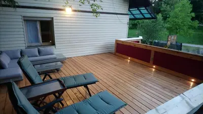 Ein Balkon oder eine Terrasse in der Unterkunft Gemütliches Haus mit Sauna im Voralpenland