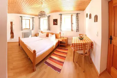Ein Bett oder Betten in einem Zimmer der Unterkunft Bauernhof Hamberger Hof