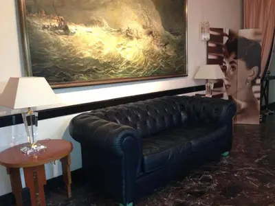 Ein Sitzbereich in der Unterkunft Hotel Montree