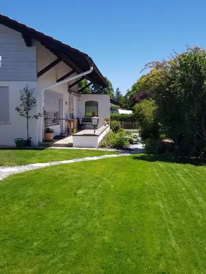Ein Garten an der Unterkunft Ferienwohnung Das Inge die Oberne in Bernau