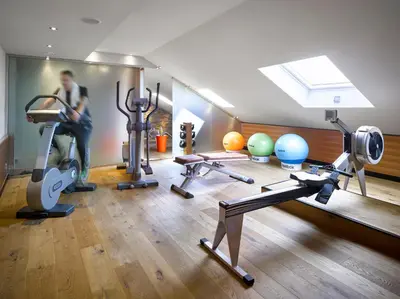Das Fitnesscenter und/oder die Fitnesseinrichtungen in der Unterkunft K+K Hotel am Harras