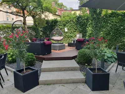 Ein Garten an der Unterkunft K+K Hotel am Harras