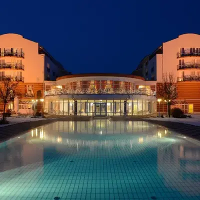 The Monarch Hotel