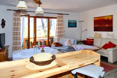 Ein Sitzbereich in der Unterkunft Haus Luise