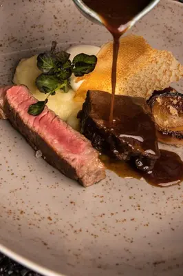 Essen im Hotel oder in der Nähe