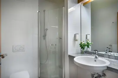Ein Badezimmer in der Unterkunft Garner Hotel Munich - Messe by IHG