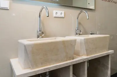 Ein Badezimmer in der Unterkunft Hôtel du Train