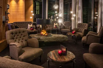 Ein Sitzbereich in der Unterkunft BLOCK Hotel & Living