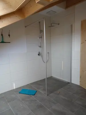 Ein Badezimmer in der Unterkunft Ferienwohnung Seidlpark im Haus Ecker