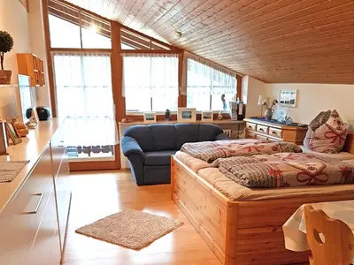 Ein Sitzbereich in der Unterkunft Ferienwohnung Bergblickl