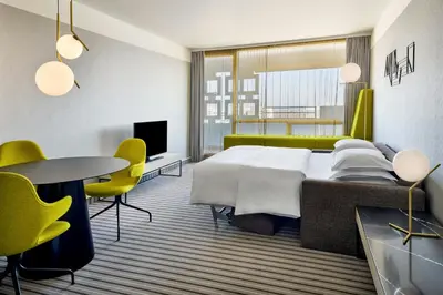 Ein Bett oder Betten in einem Zimmer der Unterkunft Four Points by Sheraton Munich Arabellapark