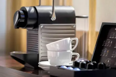 Kaffee-/Teezubehör in der Unterkunft Four Points by Sheraton Munich Arabellapark