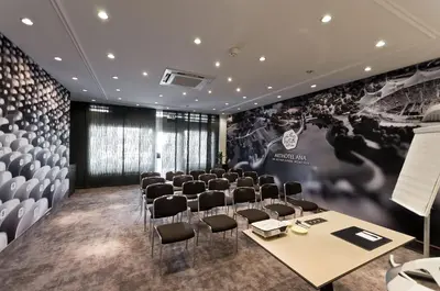 Der Geschäftsbereich oder Konferenzraum in der Unterkunft Arthotel Ana im Olympiapark
