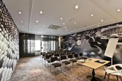 Der Geschäftsbereich oder Konferenzraum in der Unterkunft Arthotel Ana im Olympiapark