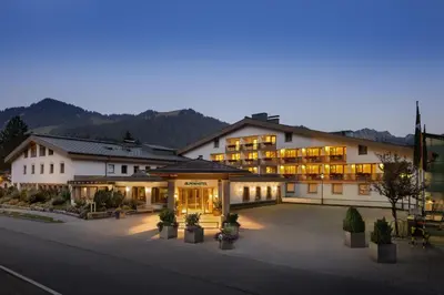 Ein allgemeiner Bergblick oder ein Berglick von des Hotels aus