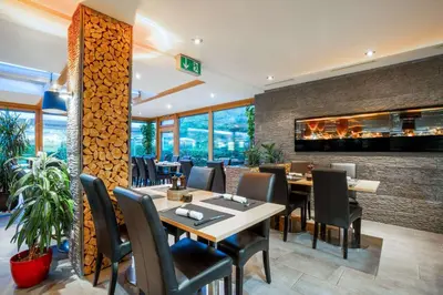 Ein Sitzbereich in der Unterkunft MEAT UND STAY Hotel