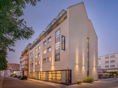 Das Gebäude in dem sich das Hotel befindet