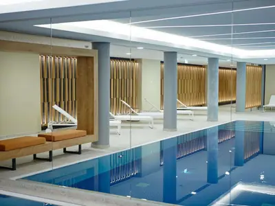 Der Swimmingpool an oder in der Nähe von Novotel München City