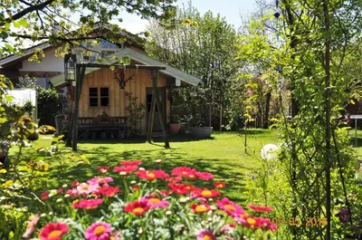 Ein Garten an der Unterkunft Ferienwohnung Fischer