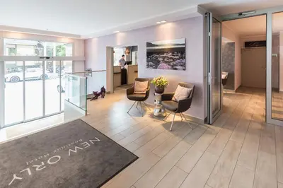 Ein Sitzbereich in der Unterkunft Hotel New Orly