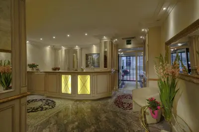Lobby/Rezeption in der Unterkunft Hotel Condor