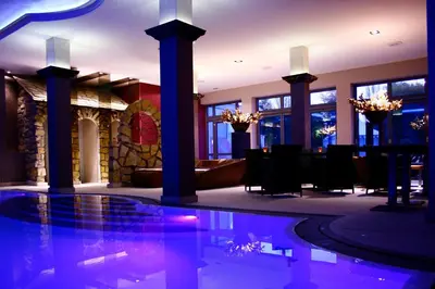 Der Swimmingpool an oder in der Nähe von DER HEIDEHOF Conference & SPA Resort