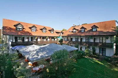 Das Gebäude in dem sich das Hotel befindet