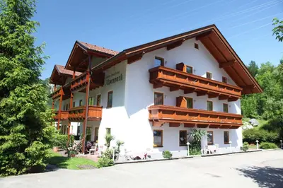 Das Gebäude in dem sich das Aparthotel befindet