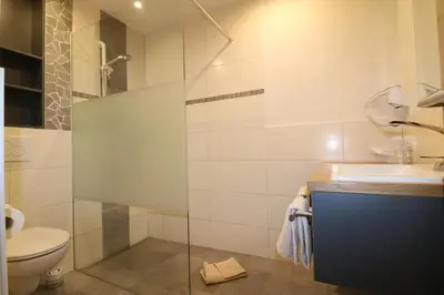 Ein Badezimmer in der Unterkunft Hotel garni Alpengruss
