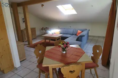Ein Sitzbereich in der Unterkunft Gasthof Tiroler Hof